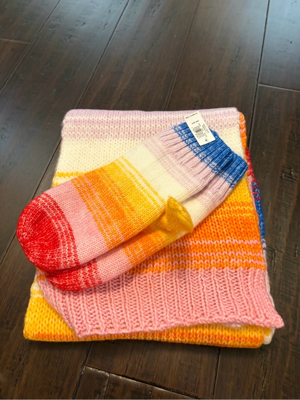 Colorblock Knit Sock and Scarf Set - Multicolor
